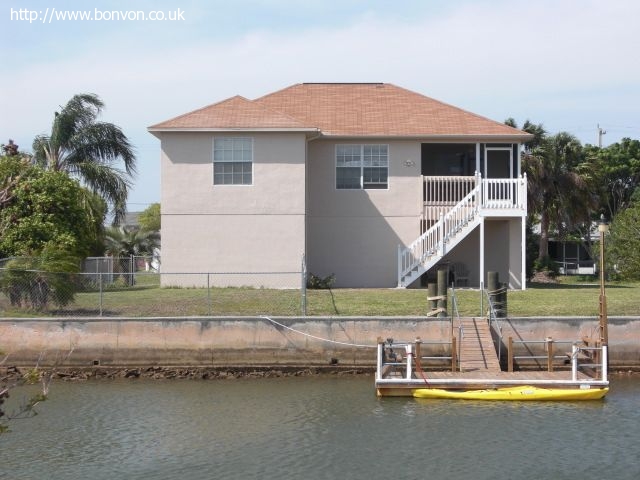 Canal Home in Hudson,Florida